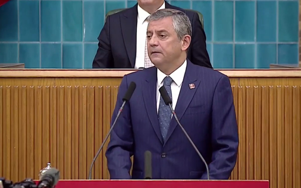/haber/chp-lideri-ozel-partisinin-grup-toplantisinda-konusuyor-320112