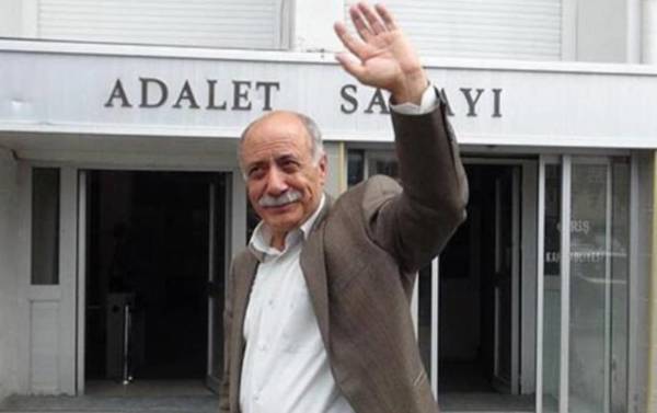 Siyasetmedar Mahmut Alinak hat girtin