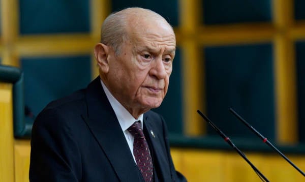 Bahçeli’den Özel’e: Motoru yakmadan, direksiyonu kilitlemeden bir nizam verilmeli