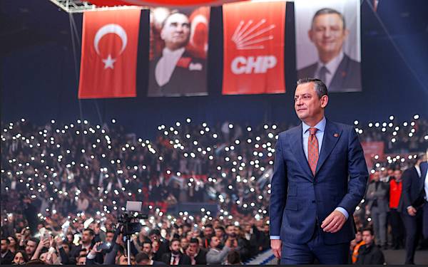 Özgür Özel'den, Kılıçdaroğlu'na yanıt: "Atanmışlar paralel CHP oluşturamazlar"