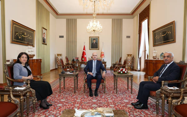 İmralı Heyeti, Meclis Başkanı Kurtulmuş ile görüştü