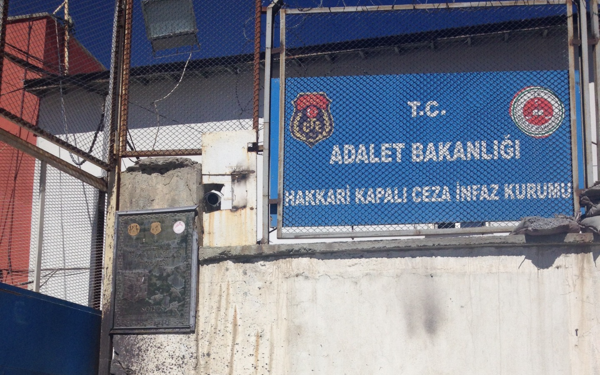 Hakkari'de gözaltında işkence: Cinsel saldırı beyanı muayene kaydına geçirilmedi