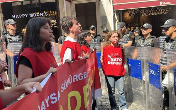 /haber/nato-zirvesi-gunu-sosyalistlerin-oldugu-her-yer-bir-direnis-alanina-donusmeli-321155