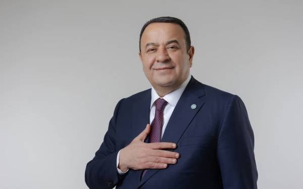 Adnan Beker, CHP'den istifa etti