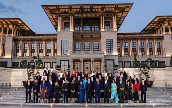/haber/nato-trump-in-golgesinden-cikmak-icin-calisma-takvimini-degistirmeyi-dusunuyor-321316