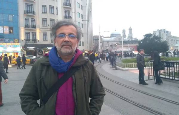 DHİBRA'dan Bilgi Üniversitesi'ne çağrı: Bülent Bilmez görevine iade edilsin
