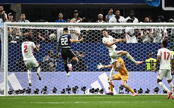 Dünya Kupası: Arjantin, İngiltere'yi son dakikalarda yenerek finale yükseldi