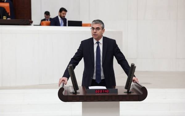 "Kadın sünneti tıbbi müdahale sayılamaz": Dr. Heval Bozdağ’dan Sağlık Bakanlığı'na çağrı
