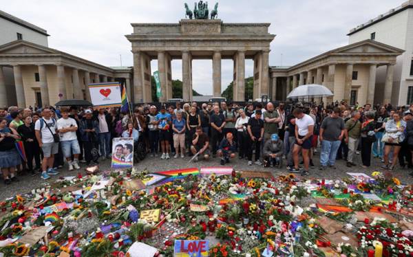 Almanya: Polis, Berlin Onur Yürüyüşü saldırısı şüphelisini öldürdü