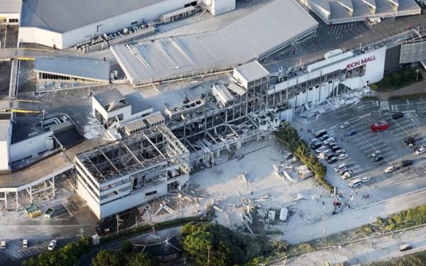 Japonya'da deprem: 10 bin kişi tahliye edildi, altyapı çöktü