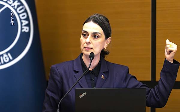 Üsküdar Belediye Başkanı Sinem Dedetaş ve 3 kişi tutuklandı, 2 kişi adli kontrolle serbest bırakıldı