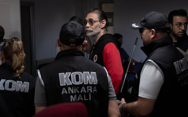 Etimesgut operasyonunda Beşikçioğlu dahil 55 kişi adliyeye sevk edildi