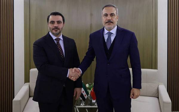 Hakan Fidan, Suriye Dışişleri Bakanı Şeybani ile görüştü