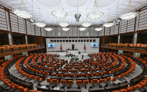 TBMM Genel Kurulu'nda 'çerçeve yasa' görüşmeleri