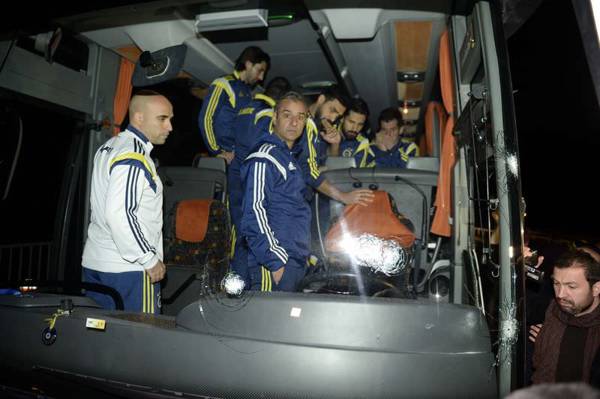 Five detained in reopened probe into 2015 rifle attack on Fenerbahçe team bus