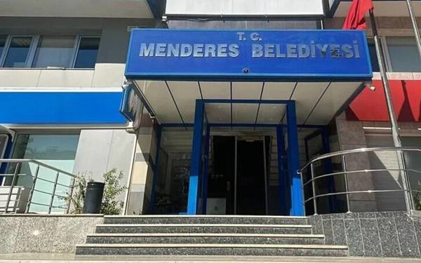Menderes Belediyesi AKP'ye geçti