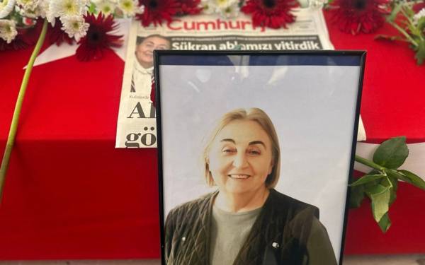 Gazeteci Şükran Soner son yolculuğuna uğurlandı