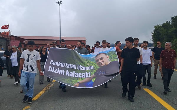Reşit Kibar ölümünün ikinci yılında mezarı başında anıldı