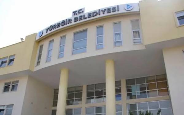 Yüreğir Belediyesi mahkeme kararıyla AKP'ye geçti