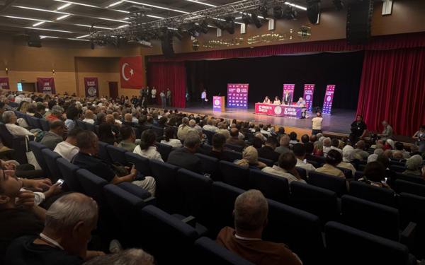 DEM Parti kongresinde ‘üçüncü yol’ ve dönüşüm vurgusu