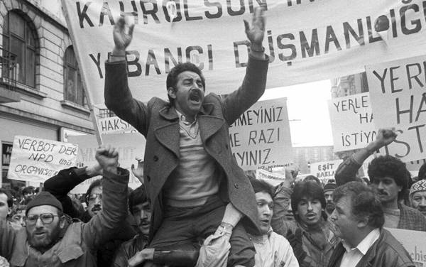AfD’nin yükselişi Almanya'da Türkiyelileri ve diğer azınlıkları kaygılandırdı