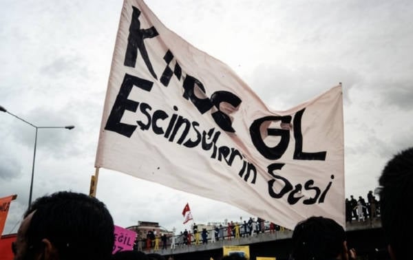 /haber/kaosgl-yoneticileri-ve-gazeteci-tugba-tekerek-icin-tutuklama-talebi-323496