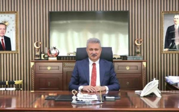 AKP’li ve MHP'li eski belediye başkanları gözaltına alındı