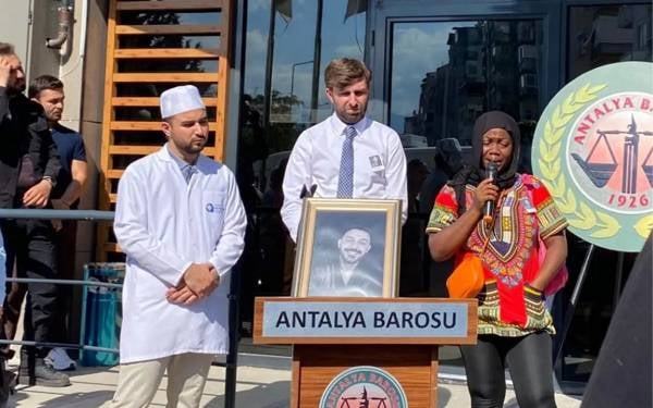 Avukat Ahmet Çevik son yolculuğuna uğurlandı
