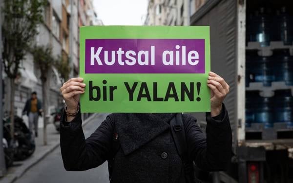 LİSTAG Koordinatörü Neşe Tamer anlatıyor: “Ailen Yanında” demek neden politik bir tutumdur?