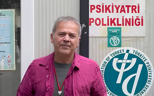 Candansayar: Cinsel yönelim hastalık değildir, baskıyla değiştirilemez