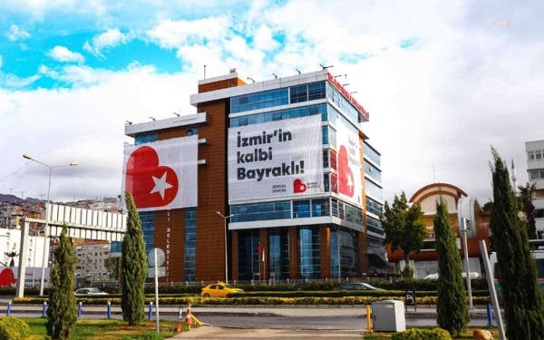 /haber/bir-operasyon-da-bayrakli-belediyesi-ne-45-gozalti-324134