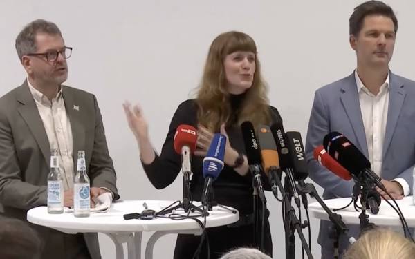 Almanya: Sol Parti, SPD ve Yeşiller Berlin'de koalisyon görüşmelerinin önünü açtı