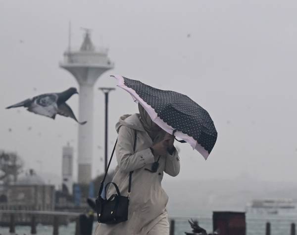 Orange alert issued for İstanbul as heavy rainfall expected tonight