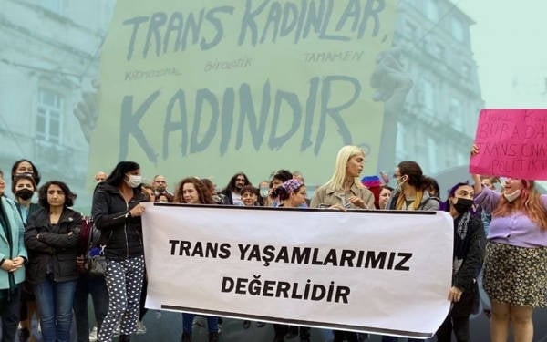/haber/7-ilde-trans-kadinlara-operasyon-324760