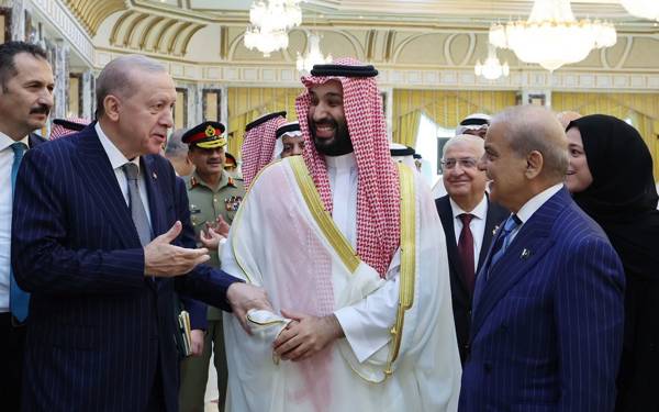 Türkiye, Suudi Arabistan ve Pakistan'dan üst düzey yetkililer Tahran’ı ziyaret edecek