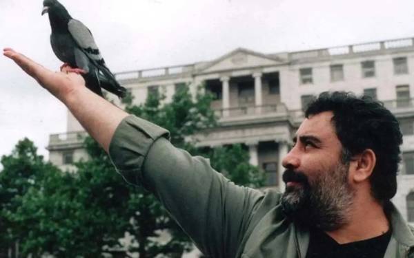 Rojbûna te pîroz be Ahmet Kaya