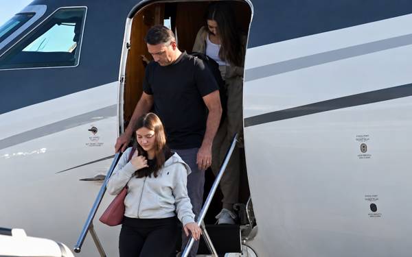 Bolsonaro'nun ABD'ye firarı, sağın Brezilya seçimlerine yönelik iddialarını çaptan düşürdü