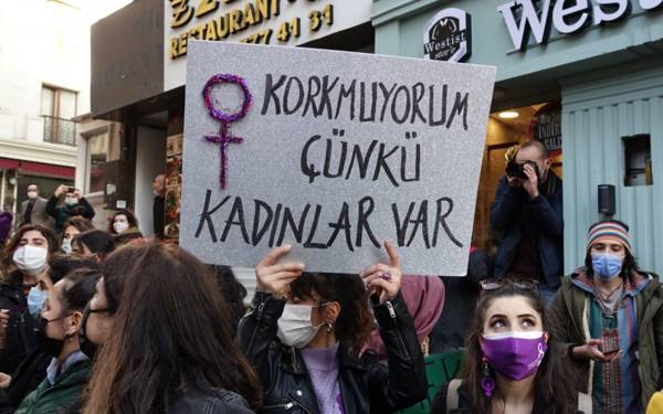 Çiçeklerle değil, adaletle!