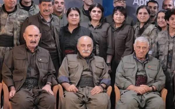 Çatışma bağımlıları ve barış ülkeyi böler masalı…