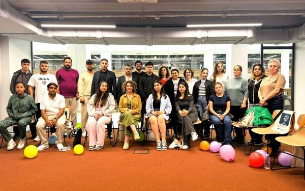 Bir bursla değişen hayatlar: Roman gençlerin hikâyesi