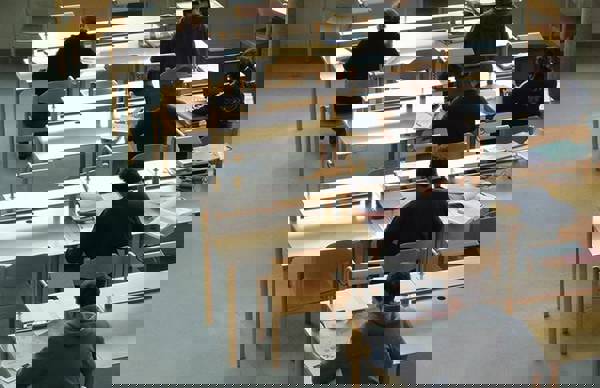 4 milyon öğrenci okulu neden terk etti?