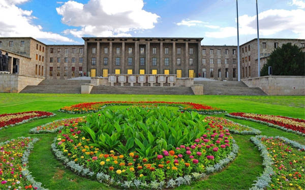 Meclis başkanlarının ezberbozan Komisyon konuşmaları - II