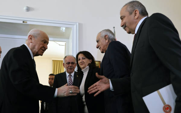 Tarihi eşik ve devlet aklının paradigmasal çatışması