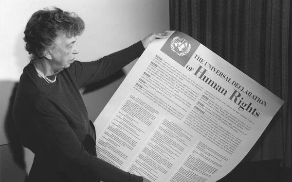 İnsan Hakları Evrensel Bildirgesi ve barış içinde yaşama hakkı