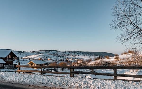 “Gidenler nerede kaldı, özledim gülüşlerini”*