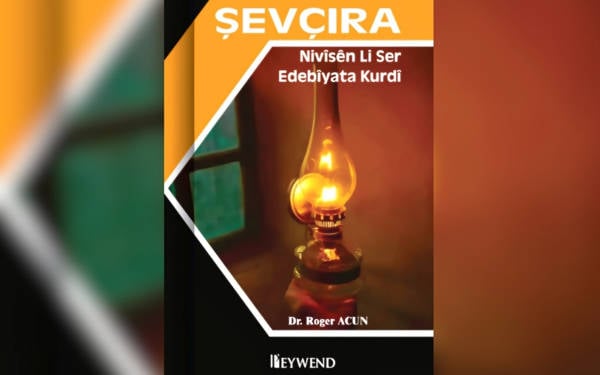 Rêwîtiya wêjeyî ya Roger Acun