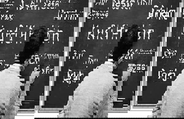 Dil ve dil arasında