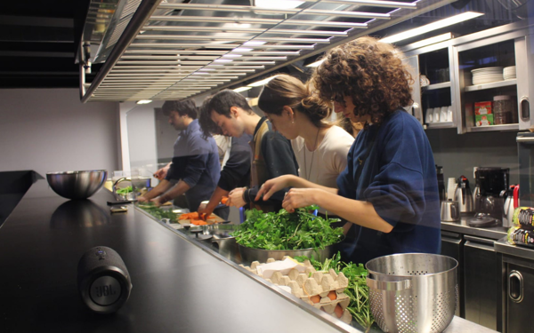 Üniversite bostanları: Kolektif emeği örgütlemek