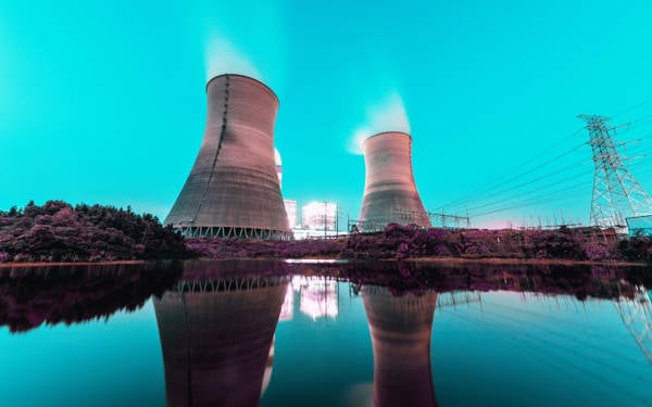 Düşen enerji, yükselen zorbalık