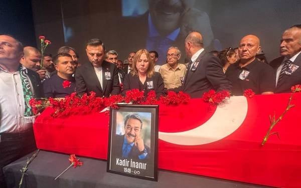 Kadir İnanır’a veda